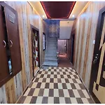 Shree Kashi Guest House, Varanasi Near Temple 200 Meter